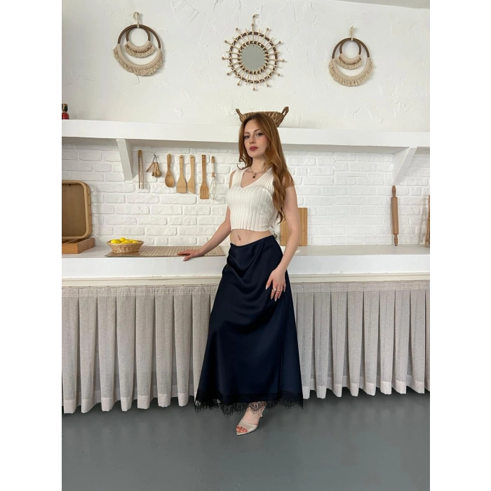 Dantel Detaylı Saten Maxi Etek Lacivert