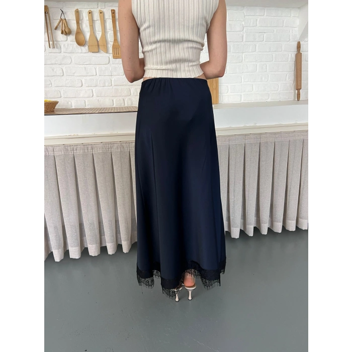 Dantel Detaylı Saten Maxi Etek Lacivert