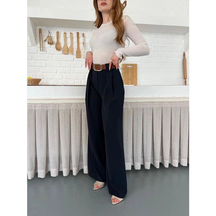 Pile Detaylı Kemerli Bol Paça Pantolon Lacivert