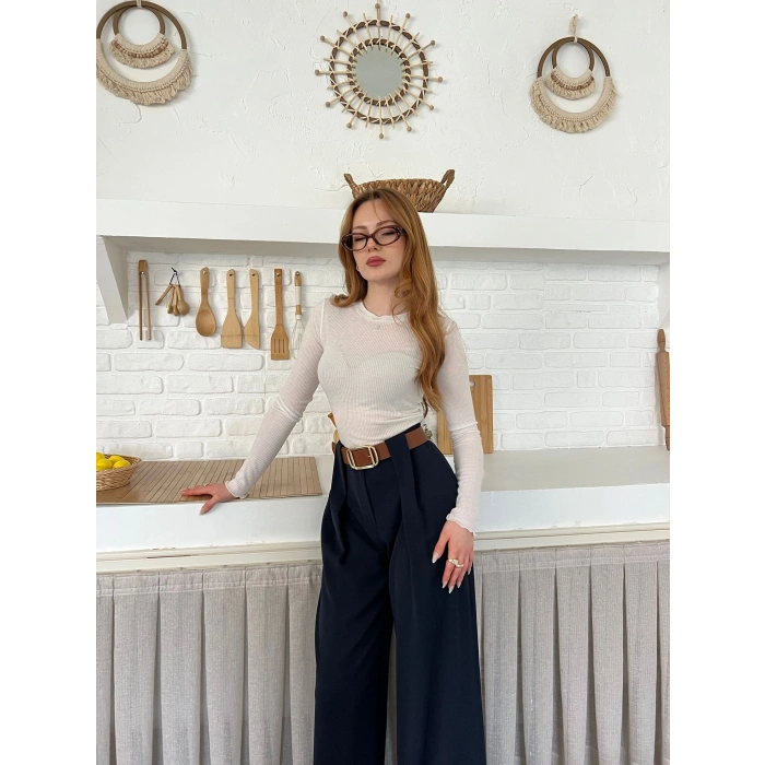 Pile Detaylı Kemerli Bol Paça Pantolon Lacivert