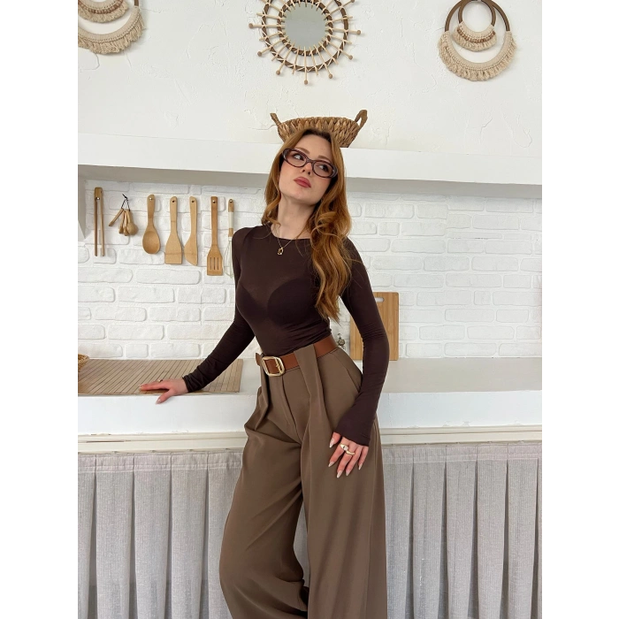 Pile Detaylı Kemerli Bol Paça Pantolon Sütlü Kahve