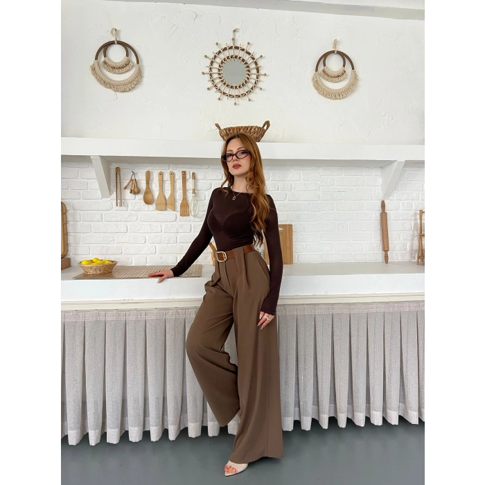 Pile Detaylı Kemerli Bol Paça Pantolon Sütlü Kahve
