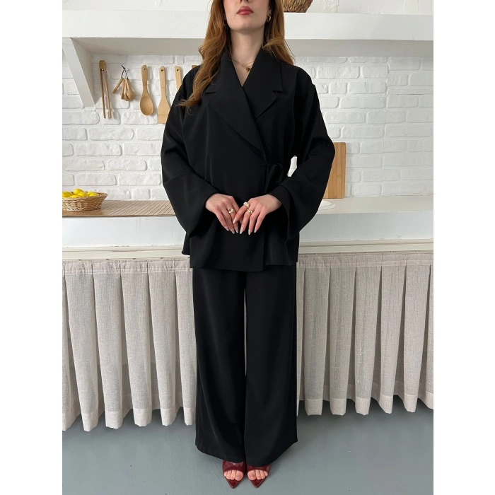 Kruvaze Yaka Yan Bağlamalı Feminen Takım Siyah