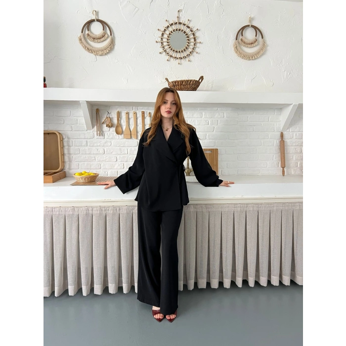 Kruvaze Yaka Yan Bağlamalı Feminen Takım Siyah