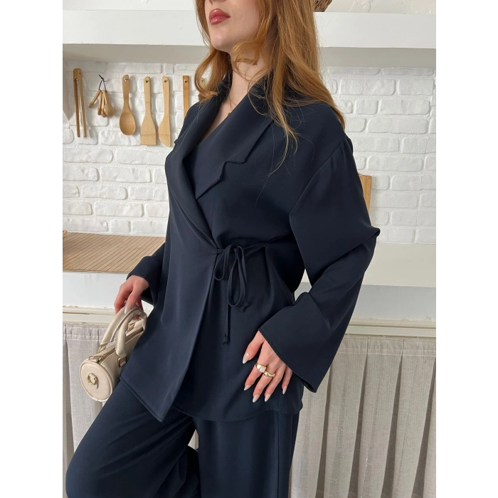 Kruvaze Yaka Yan Bağlamalı Feminen Takım Antrasit