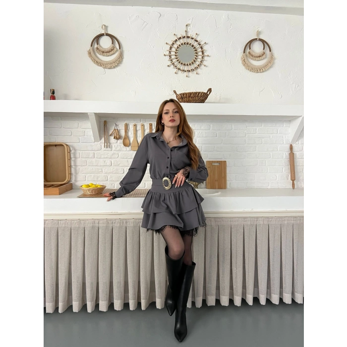 Dantel Detaylı Kemerli Mini Elbise Gri