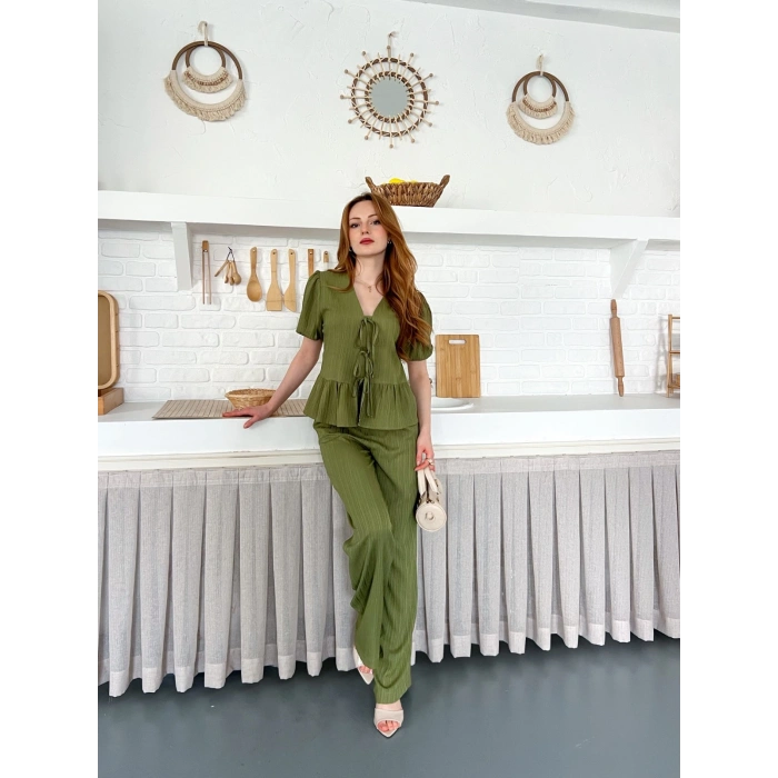 Çilek Kumaş Önden Bağlamalı Takım Yeşil