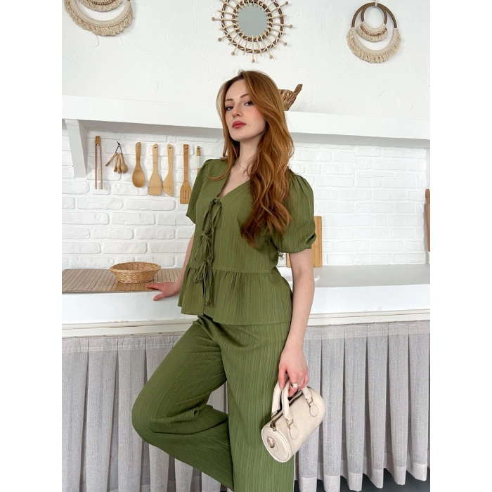 Çilek Kumaş Önden Bağlamalı Takım Yeşil