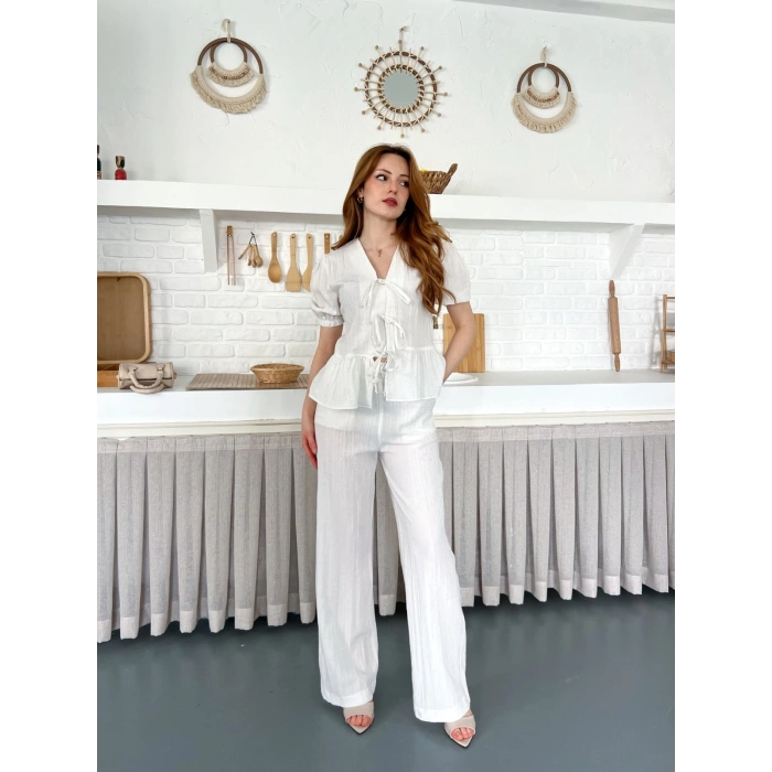 Çilek Kumaş Önden Bağlamalı Takım Beyaz