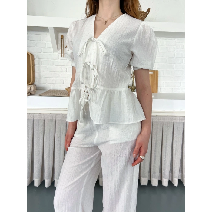 Çilek Kumaş Önden Bağlamalı Takım Beyaz