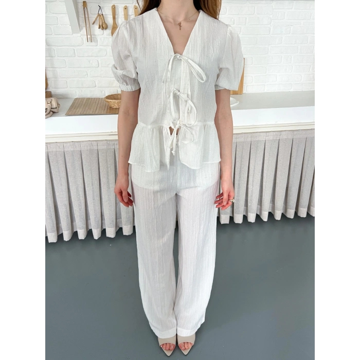 Çilek Kumaş Önden Bağlamalı Takım Beyaz