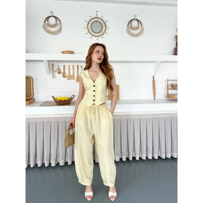 Çilek Kumaş Yelekli Takım Sarı