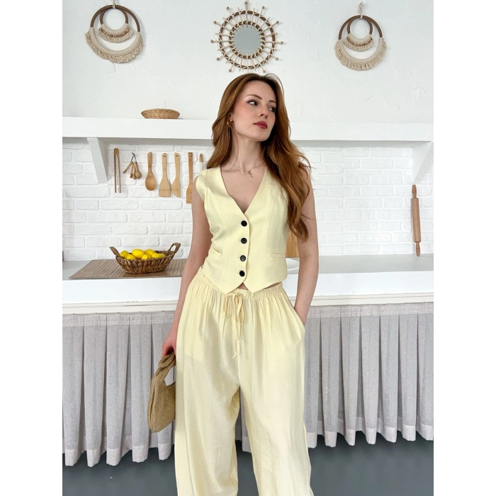 Çilek Kumaş Yelekli Takım Sarı