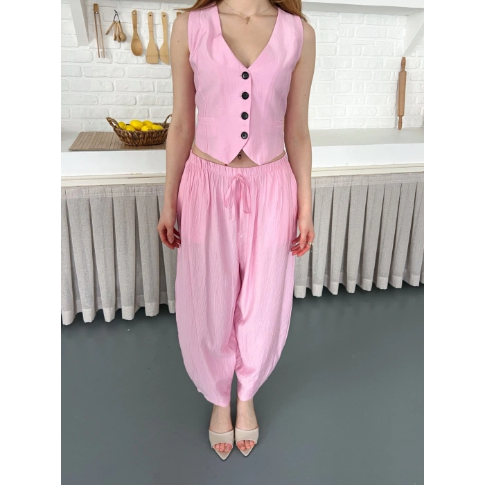 Çilek Kumaş Yelekli Takım Pembe