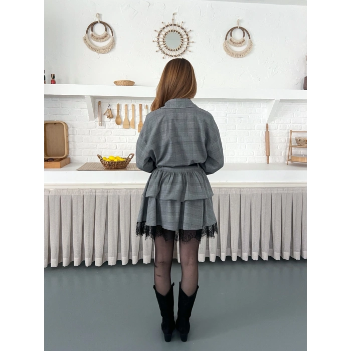 Kemer Detaylı Ekose Kumaş Dantel Etekli Takım Gri