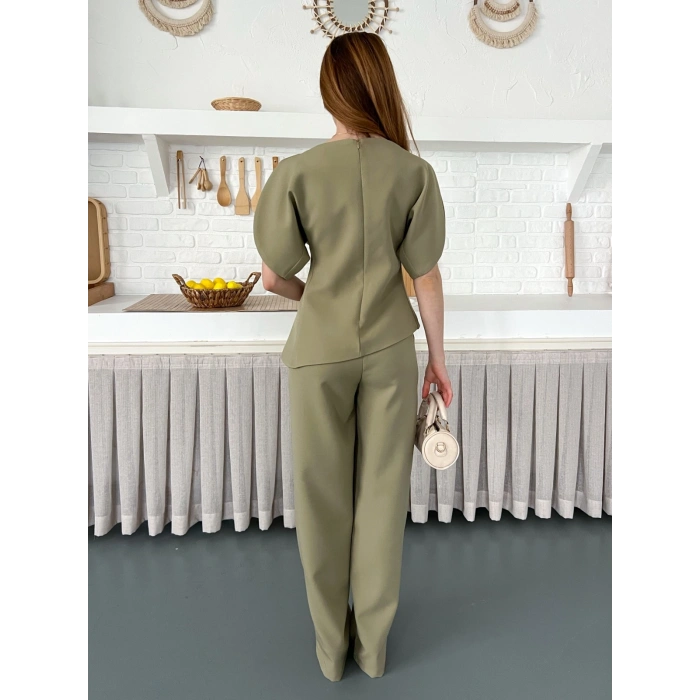 Omuz Detaylı Pantolonlu Takım Haki