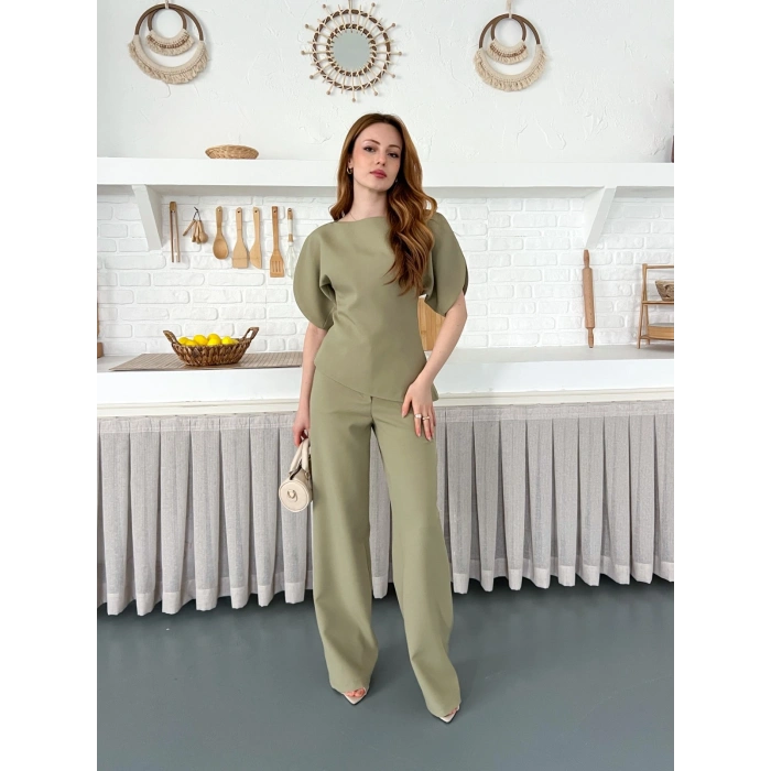 Omuz Detaylı Pantolonlu Takım Haki