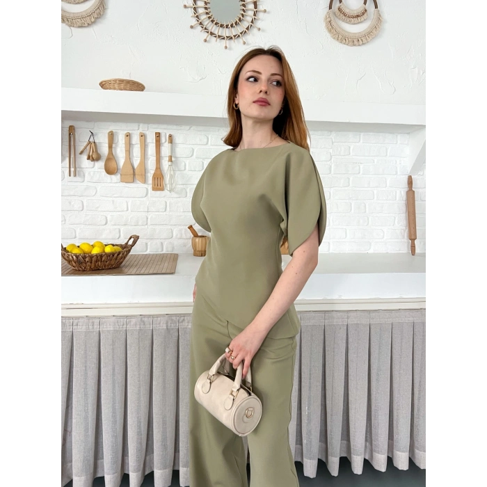 Omuz Detaylı Pantolonlu Takım Haki