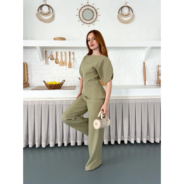 Omuz Detaylı Pantolonlu Takım Haki