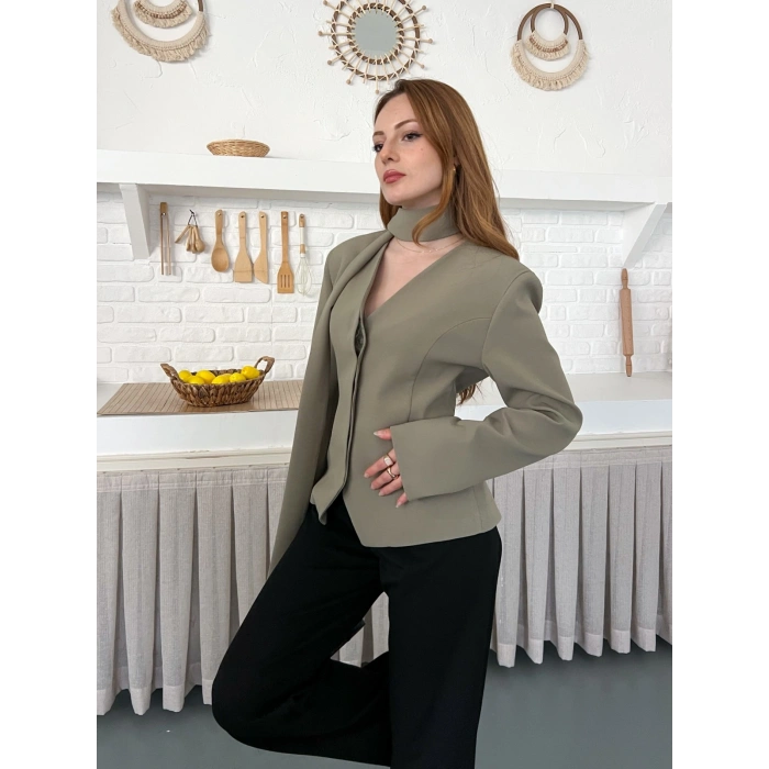 Fular Detaylı Düğmeli Ceket Haki