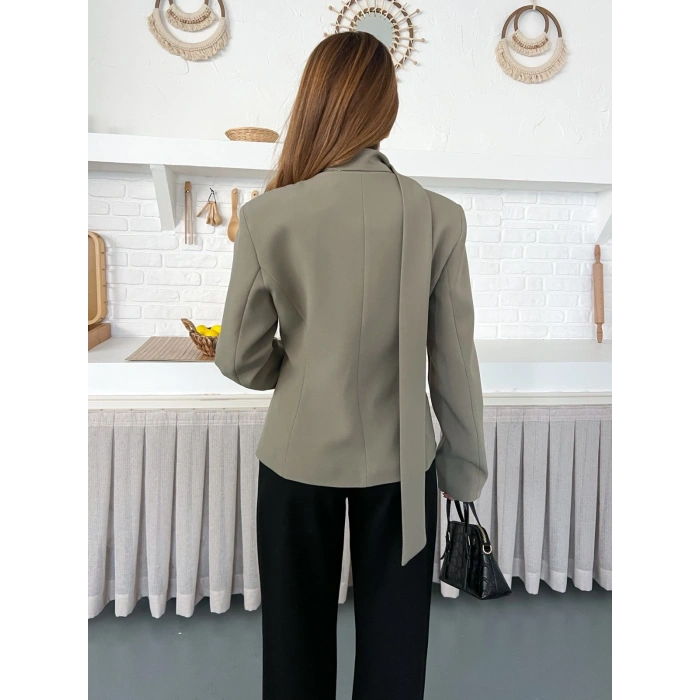Fular Detaylı Düğmeli Ceket Haki