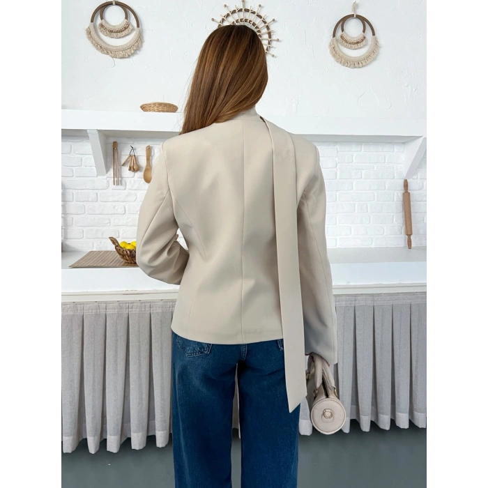 Fular Detaylı Düğmeli Ceket Bej