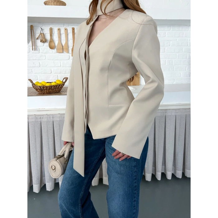 Fular Detaylı Düğmeli Ceket Bej