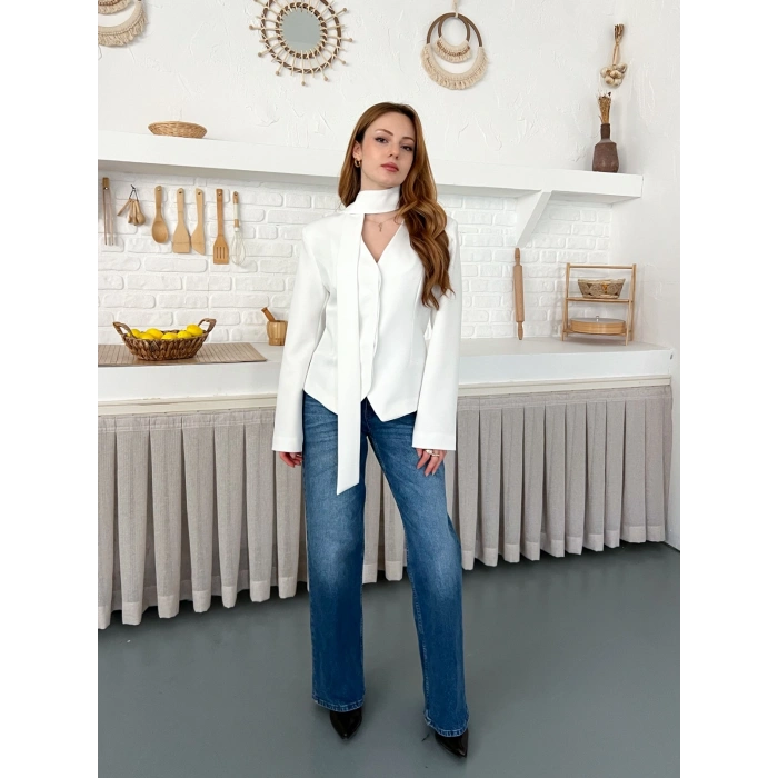 Fular Detaylı Düğmeli Ceket Beyaz