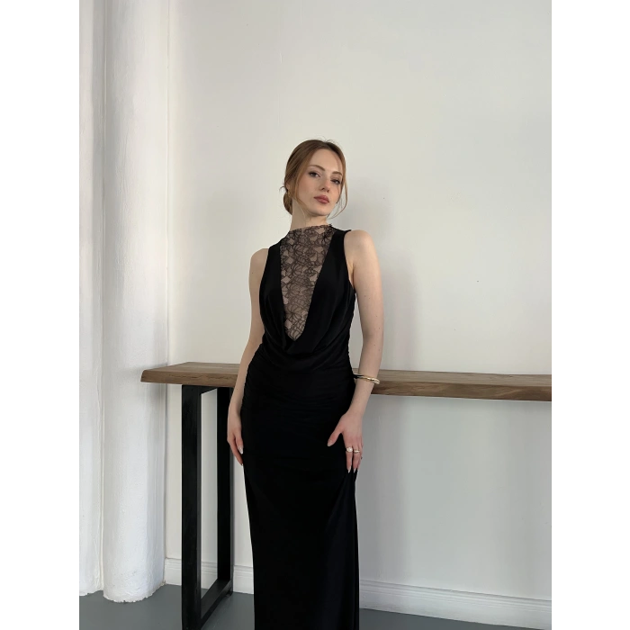 Dantel Detaylı Drapeli Couture Gece Elbisesi Siyah