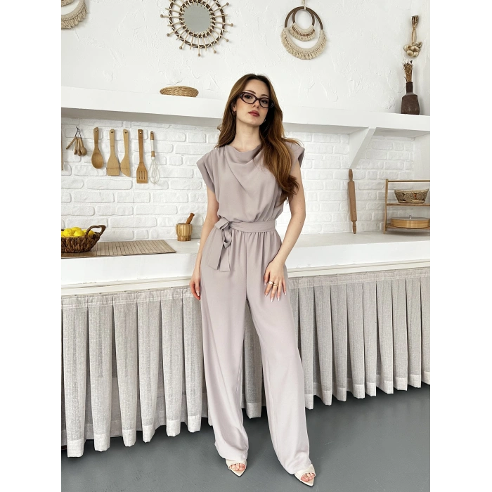 Kuşaklı Yaka Detaylı Zarif Tulum Bej