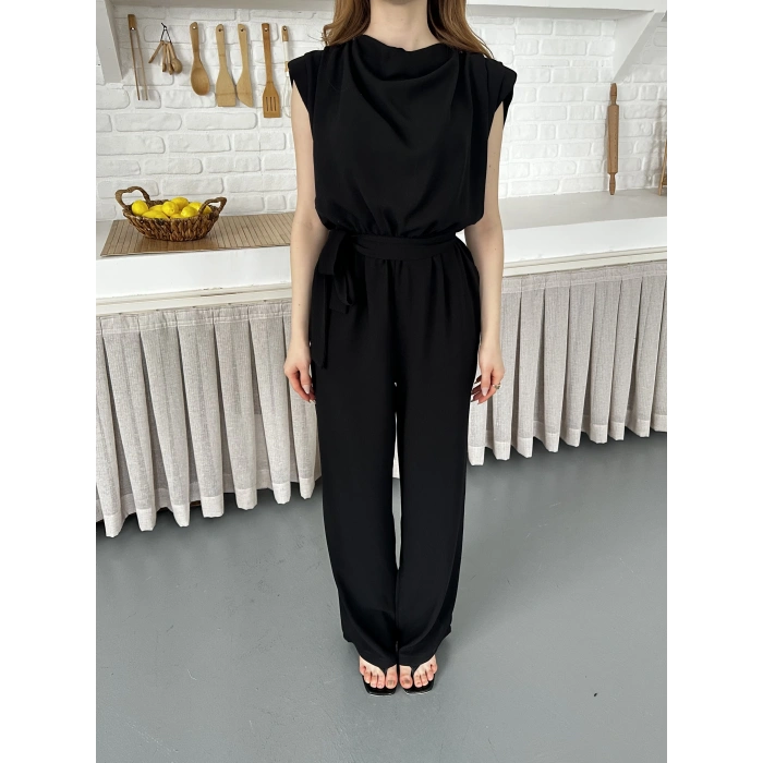 Kuşaklı Yaka Detaylı Zarif Tulum Siyah