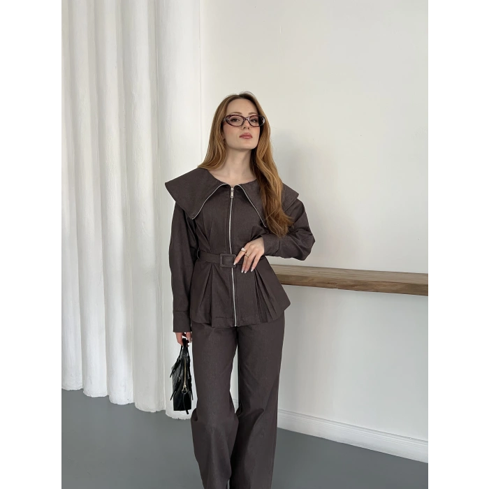 Yaka Detaylı Fermuarlı Tasarım Denim Takım Kahve