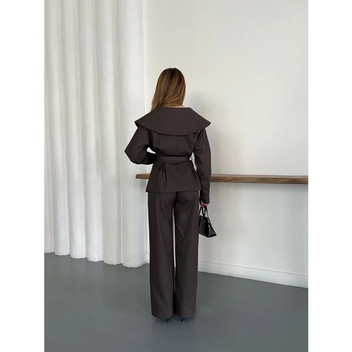 Yaka Detaylı Fermuarlı Tasarım Denim Takım Kahve