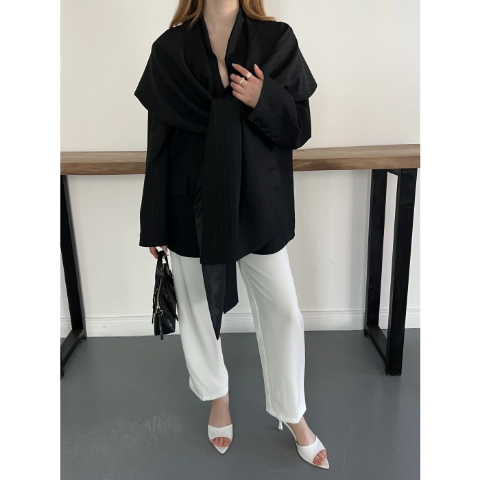 Çizgi Desen Önden Bağlamalı Tasarım Ceket Siyah