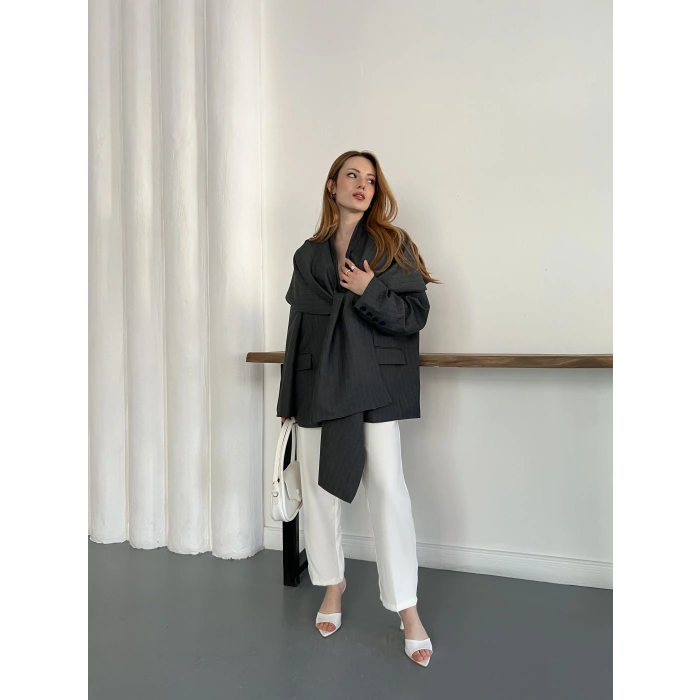 Çizgi Desen Önden Bağlamalı Tasarım Ceket Gri