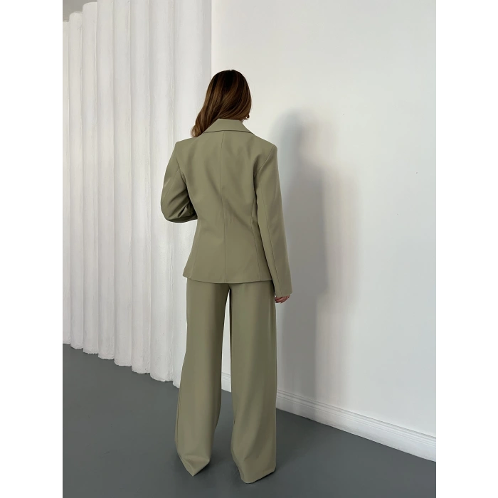 Düğme Detaylı Doublu Kumaş Tasarım Takım Yeşil