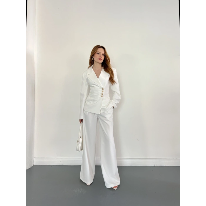 Düğme Detaylı Doublu Kumaş Tasarım Takım Beyaz