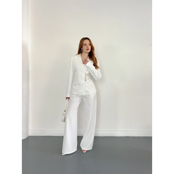 Düğme Detaylı Doublu Kumaş Tasarım Takım Beyaz