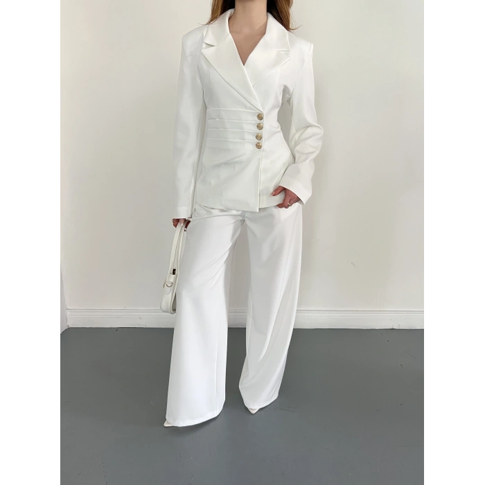 Düğme Detaylı Doublu Kumaş Tasarım Takım Beyaz