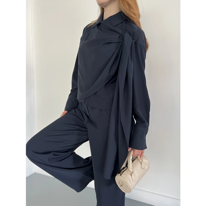 Drapeli Fular Detaylı Modal Kumaş Takım Lacivert