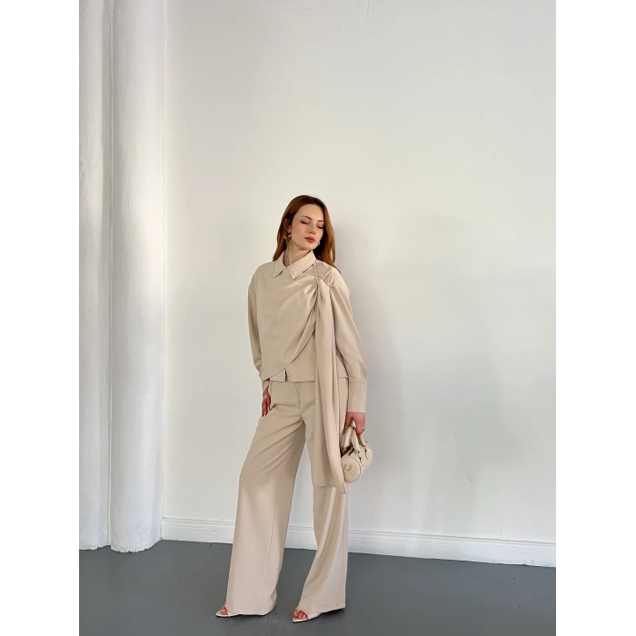 Drapeli Fular Detaylı Modal Kumaş Takım Bej