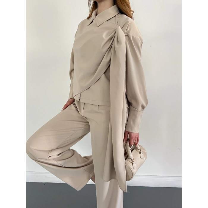 Drapeli Fular Detaylı Modal Kumaş Takım Bej