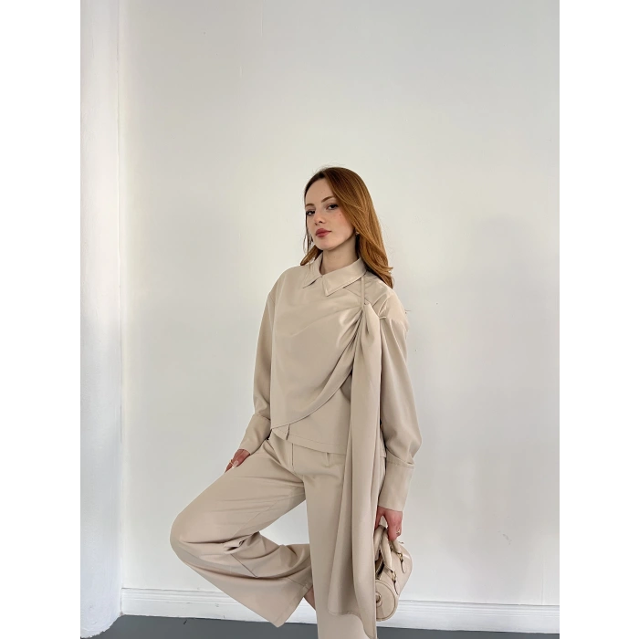 Drapeli Fular Detaylı Modal Kumaş Takım Bej