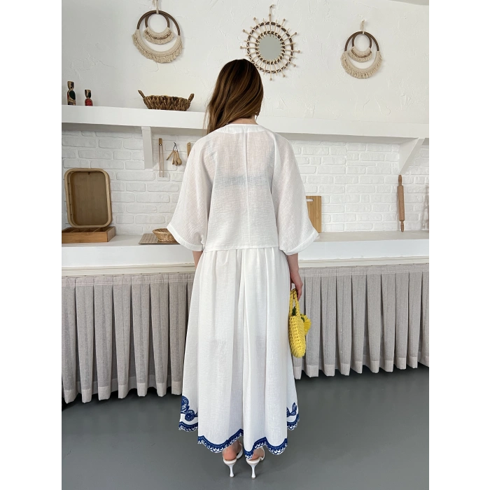 Nakış İşlemeli Keten İçi Astarlı Etekli Takım Beyaz