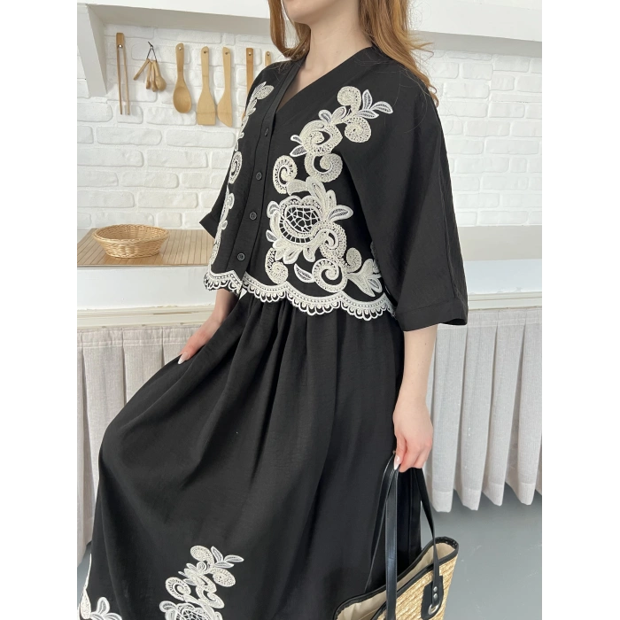 Nakış İşlemeli Keten İçi Astarlı Etekli Takım Siyah