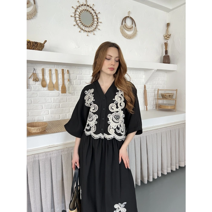 Nakış İşlemeli Keten İçi Astarlı Etekli Takım Siyah