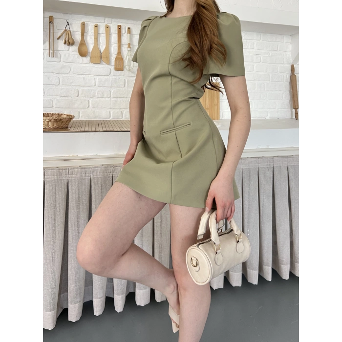 Minimal Çizgisi ve Modern Omuz Detaylı Mini Elbise Yeşil