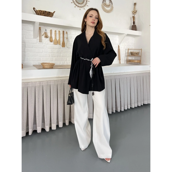 Kruvaze Yaka Bel Kuşaklı Tasarım Bluz Siyah