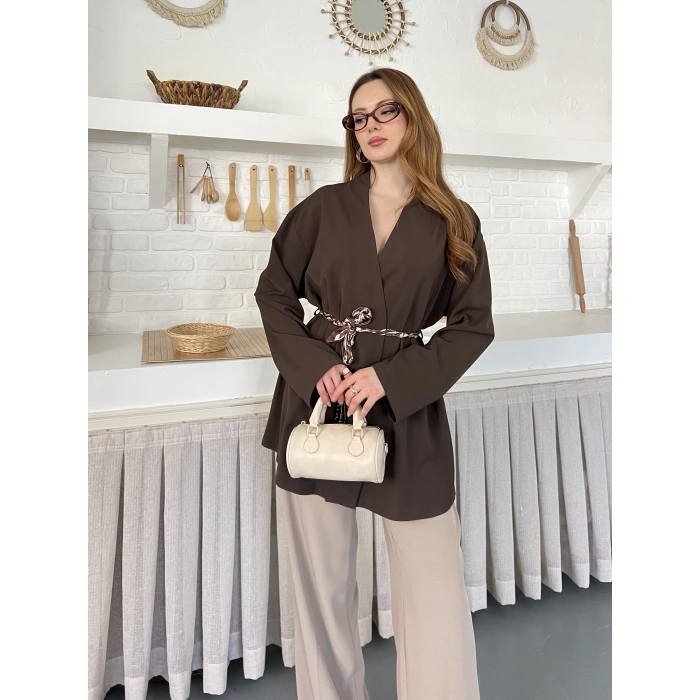 Kruvaze Yaka Bel Kuşaklı Tasarım Bluz Kahve