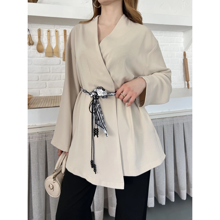 Kruvaze Yaka Bel Kuşaklı Tasarım Bluz Bej